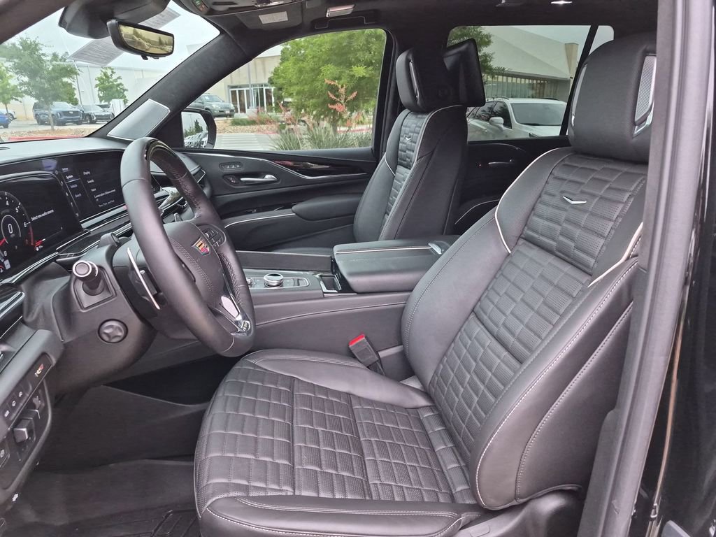 Used 2023 Cadillac Escalade V w/ Heavy-Duty Trailer Package image 21