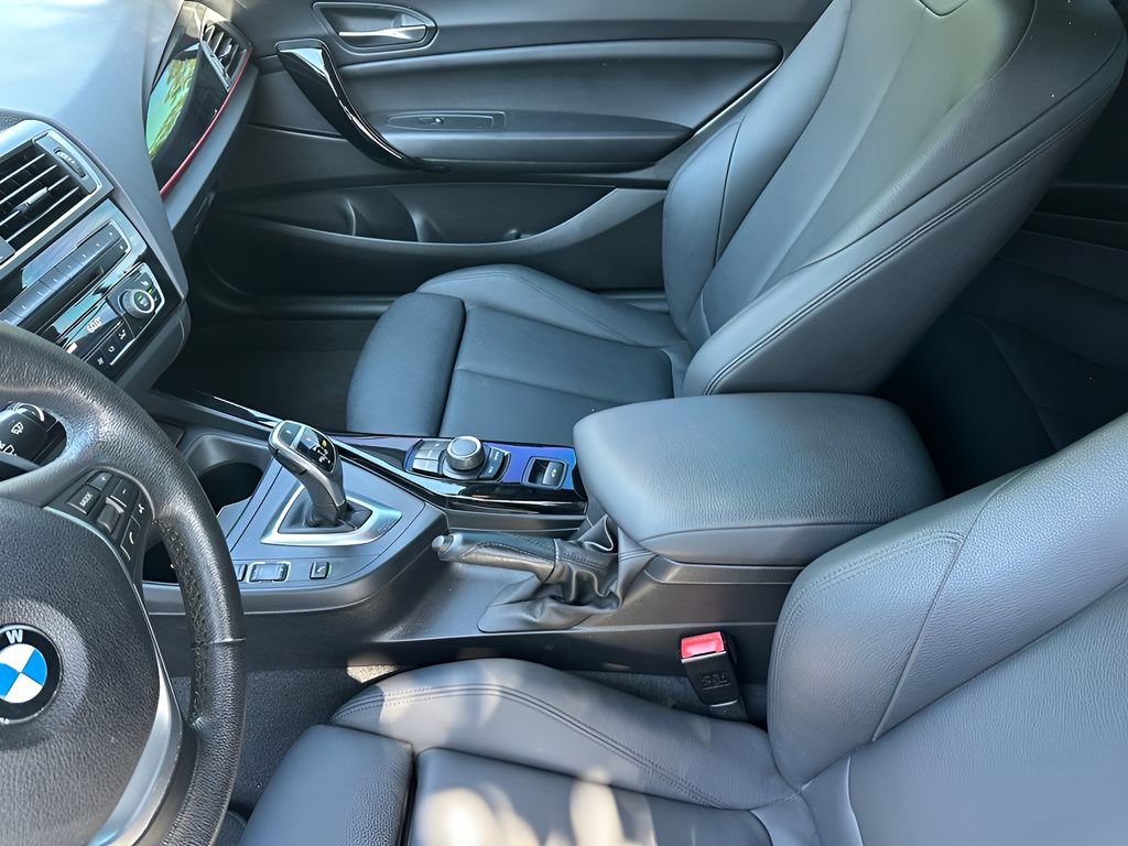 Used 2017 BMW 230i Convertible RWD image 21