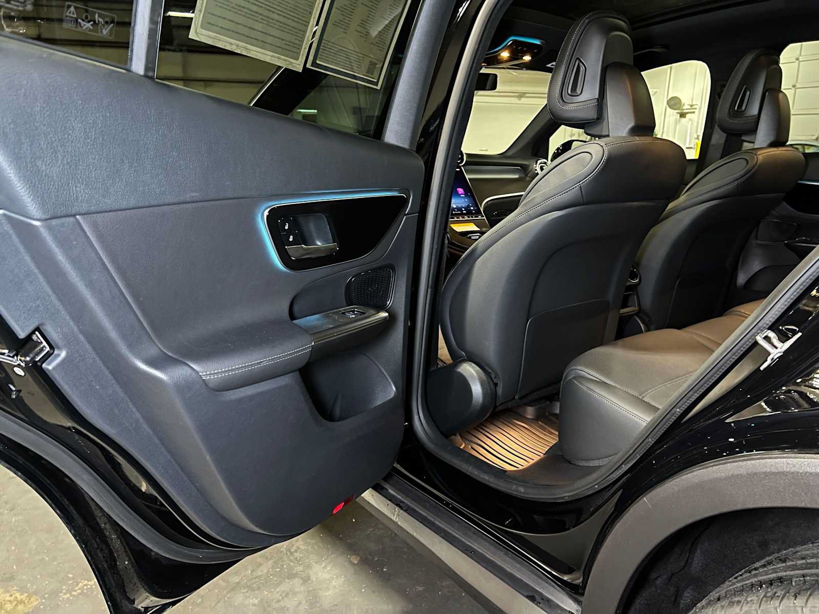 Certified 2026 Mercedes-Benz GLC 300 4MATIC image 18