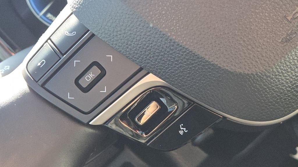 Used 2025 Toyota Camry XSE image 10