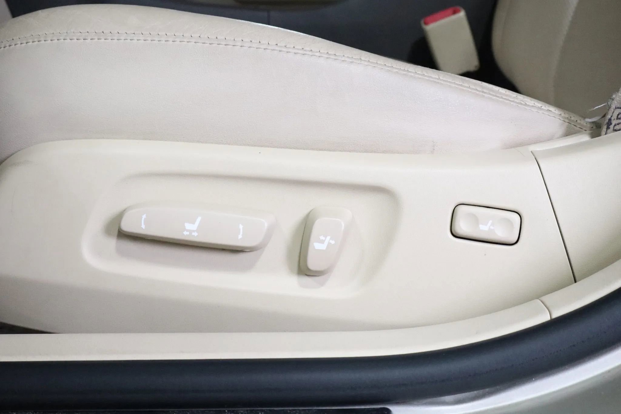 Used 2012 Lexus ES 350 image 10