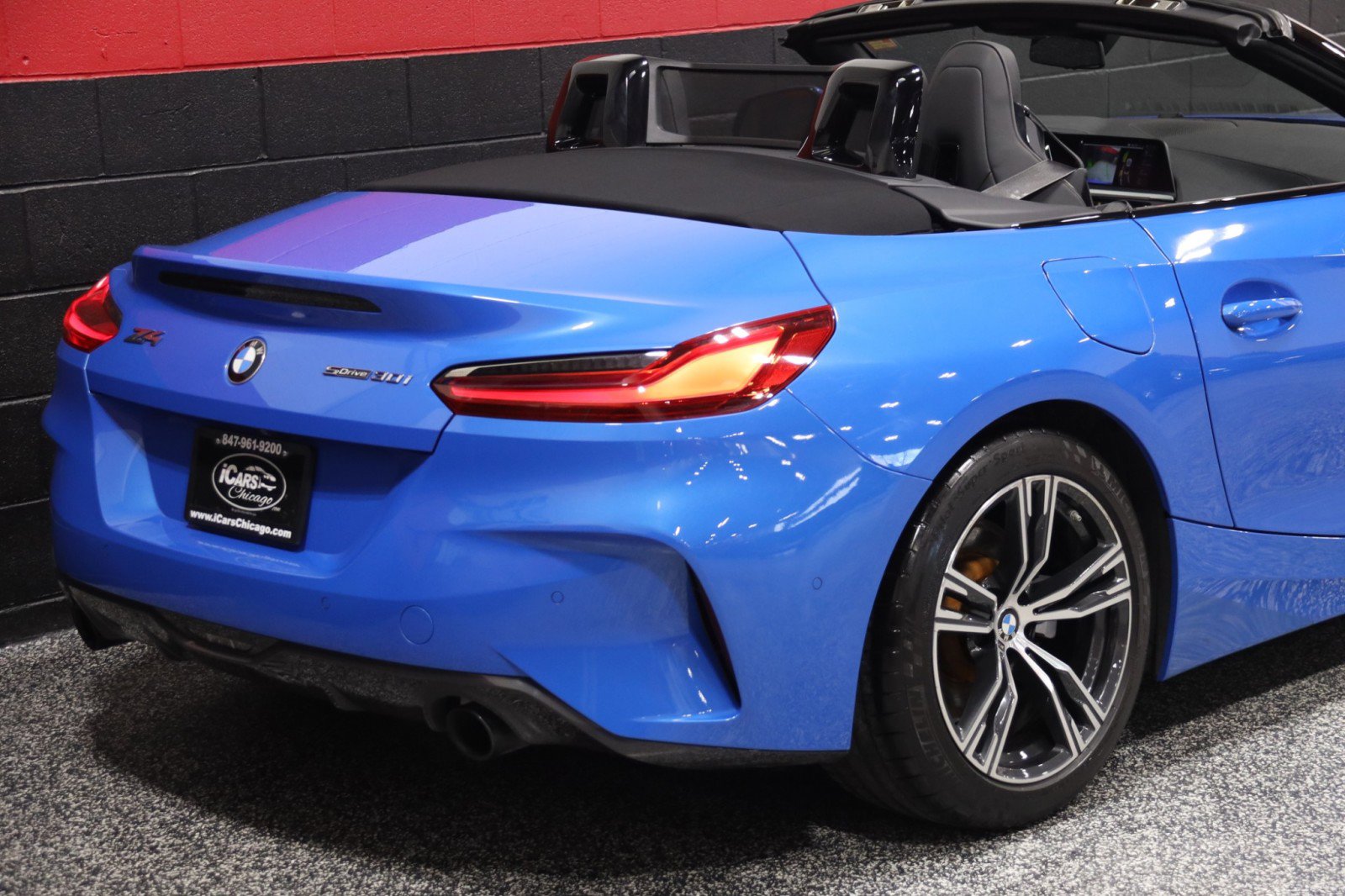 Used 2019 BMW Z4 sDrive30i w/ M Sport Package image 9