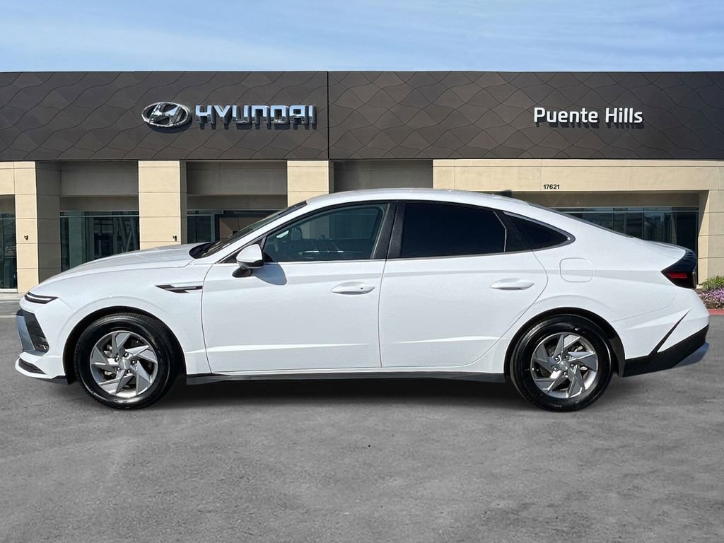 Certified 2025 Hyundai Sonata SE image 3