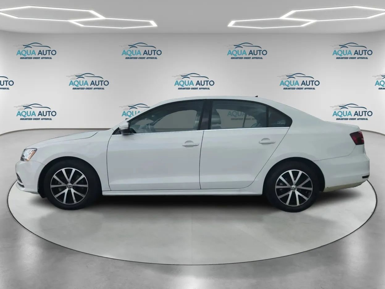 Used 2017 Volkswagen Jetta SE FWD image 8