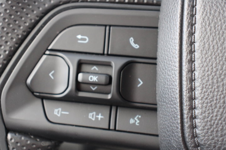 Certified 2026 Toyota Tacoma SR5 AWD/4WD image 25