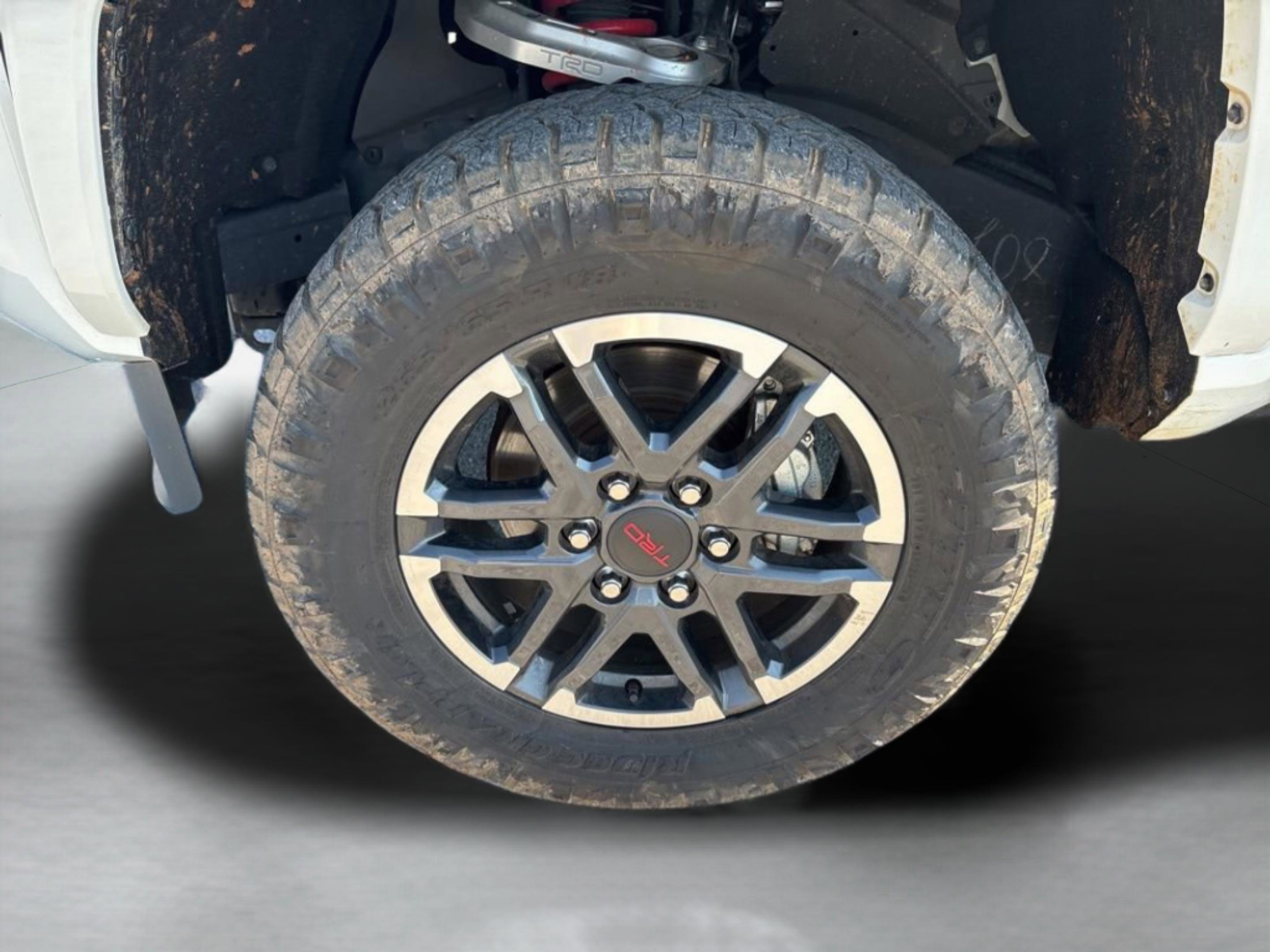 Used 2025 Toyota Tacoma TRD Sport image 37