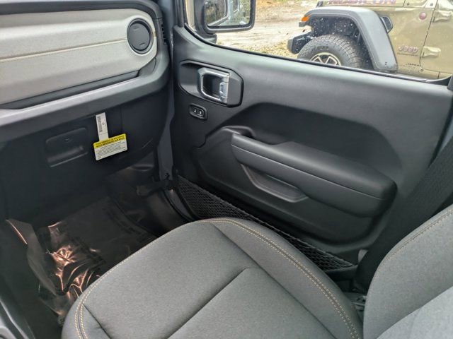 New 2026 Jeep Gladiator Willys image 14