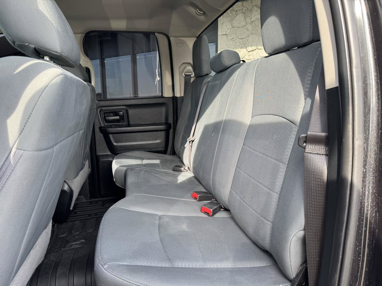 Used 2018 RAM 1500 ST AWD/4WD image 13