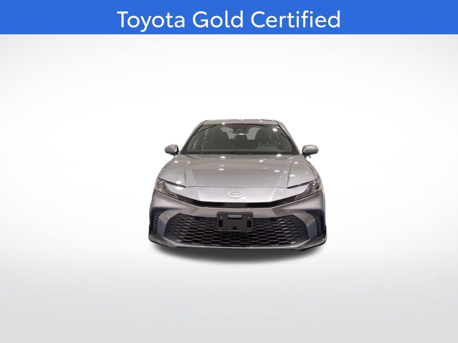 Used 2025 Toyota Camry SE w/ Convenience Package image 2
