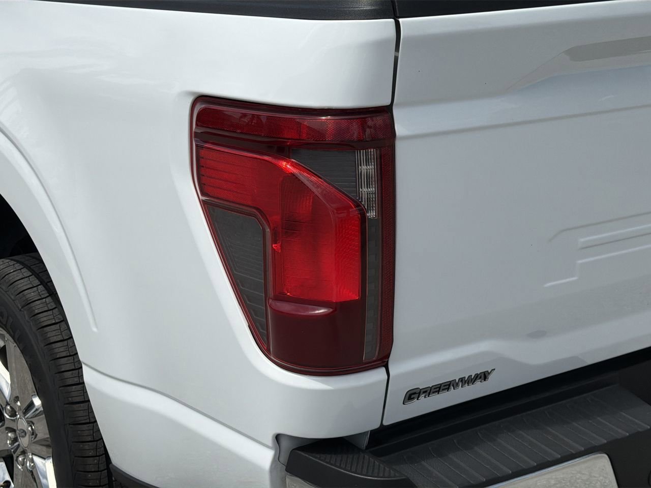 Used 2024 Ford F150 XLT RWD image 7