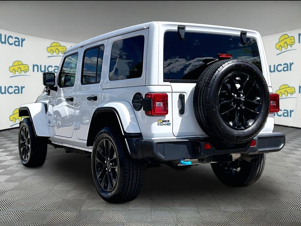 Used 2024 Jeep Wrangler Unlimited Sahara AWD/4WD image 4