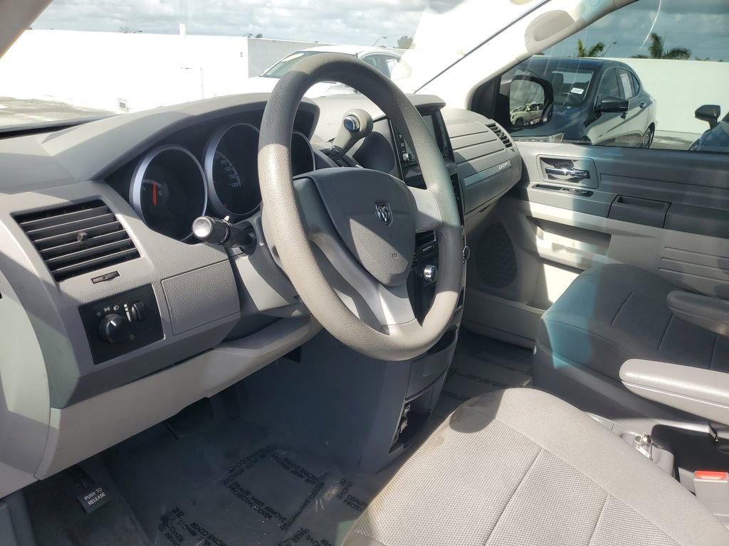 Used 2008 Dodge Grand Caravan SE w/ Entertainment Group 1 image 15