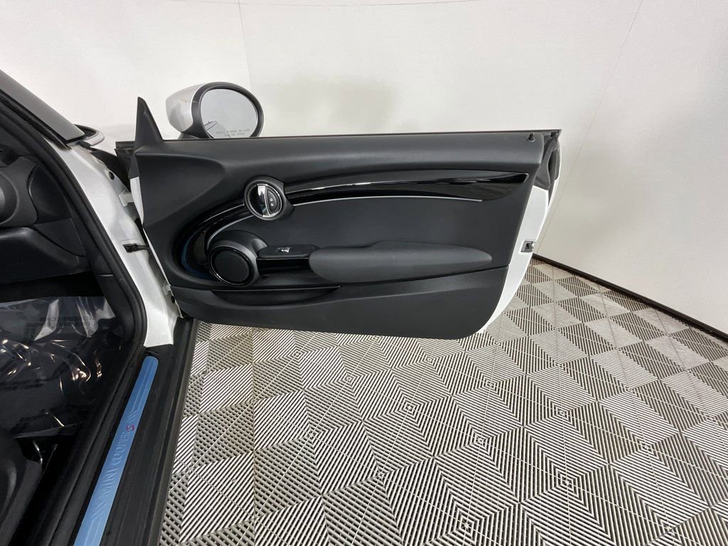 Used 2023 MINI Cooper S image 19