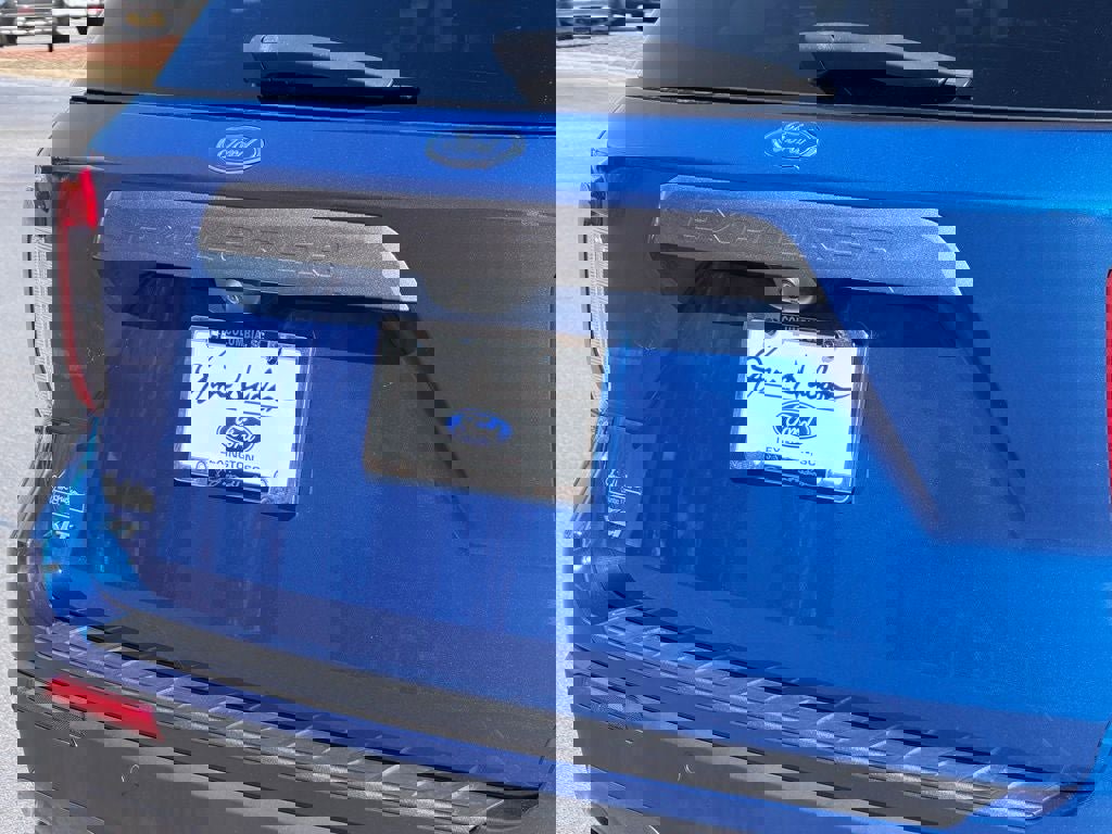 Certified 2022 Ford Explorer XLT w/ Equipment Group 202A image 47