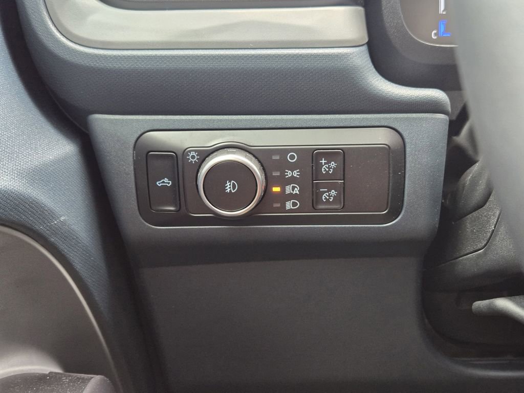 Used 2025 Ford Maverick Lobo AWD/4WD image 24