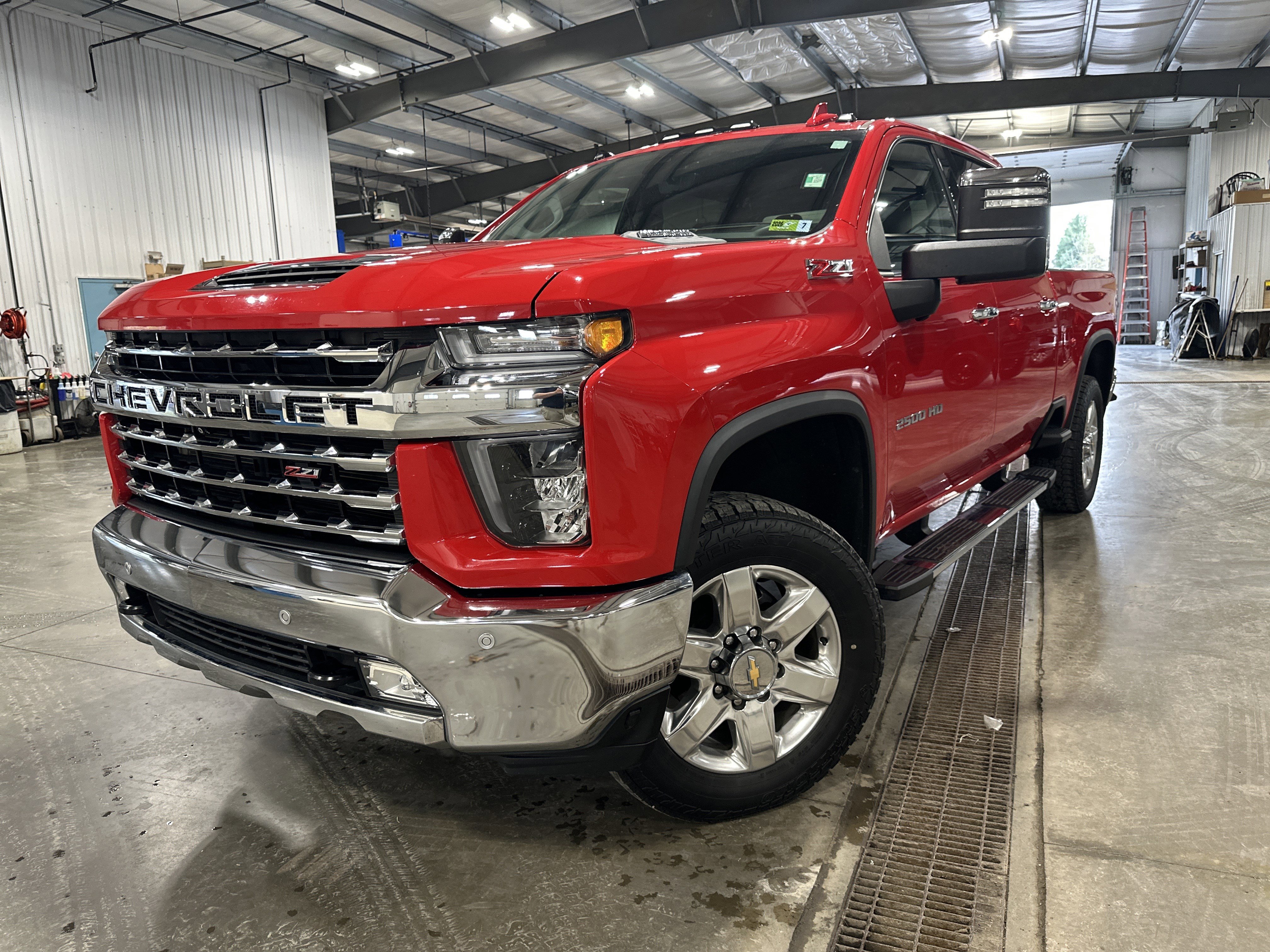 Used 2021 Chevrolet Silverado 2500 LTZ w/ LTZ Convenience Package AWD/4WD image 6
