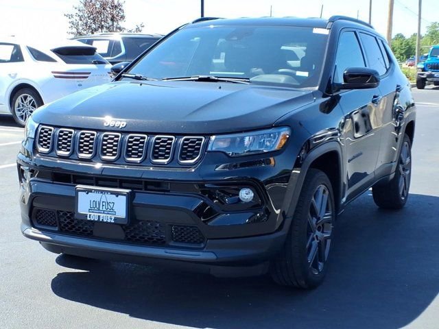 Used 2026 Jeep Compass Limited AWD/4WD image 2