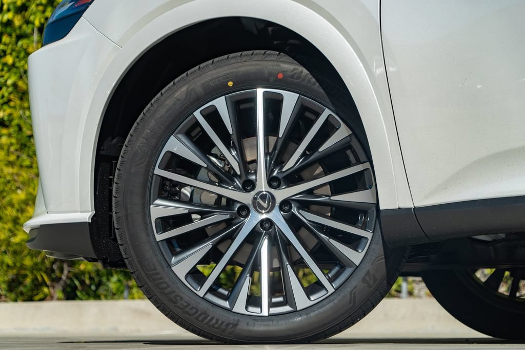 New 2026 Lexus RX 350 Premium Plus w/ Convenience Package AWD/4WD image 3