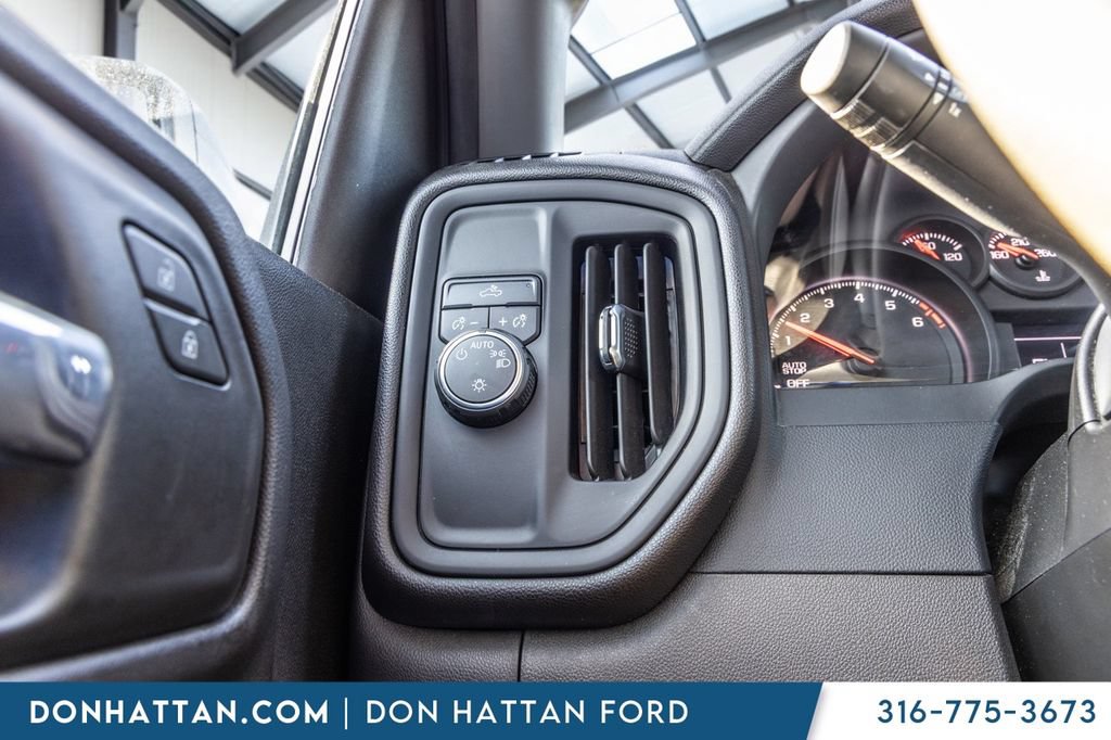 Used 2022 Chevrolet Silverado 1500 Custom RWD image 11