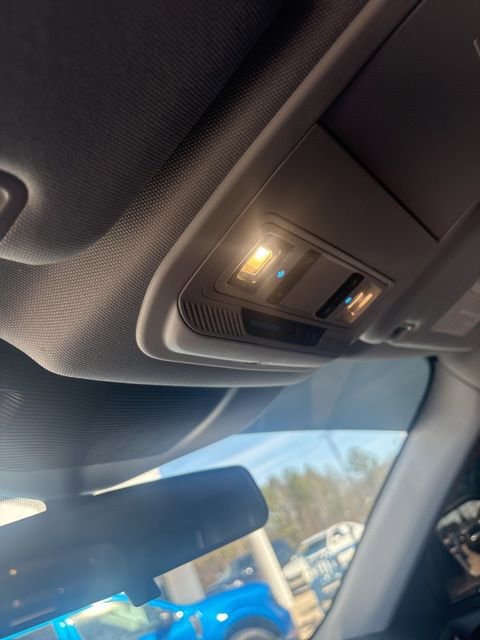 Used 2021 Ford Explorer XLT w/ Equipment Group 202A image 28