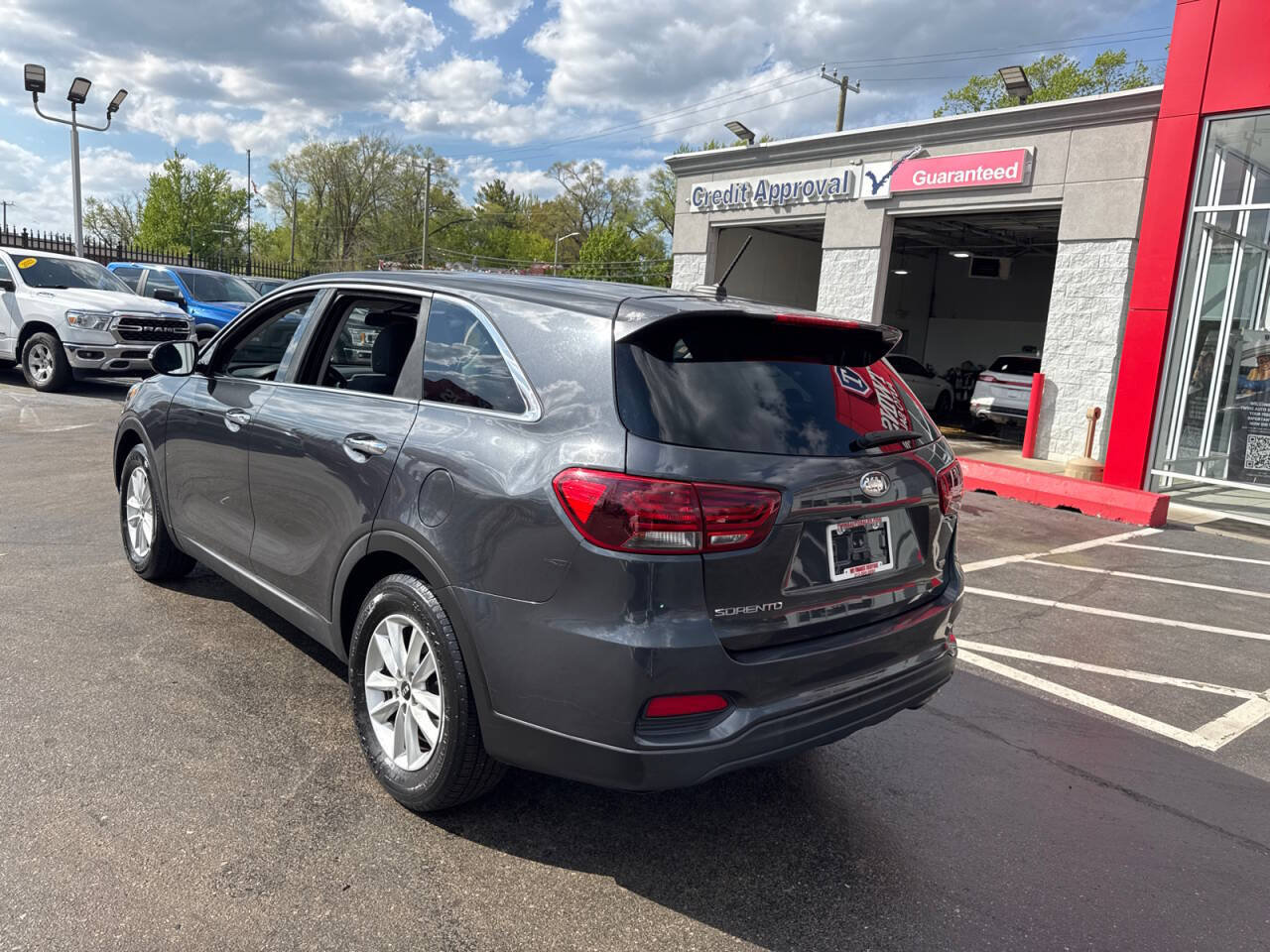 Used 2019 Kia Sorento FWD image 7