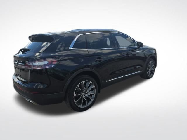 Used 2022 Lincoln Nautilus Reserve FWD image 3