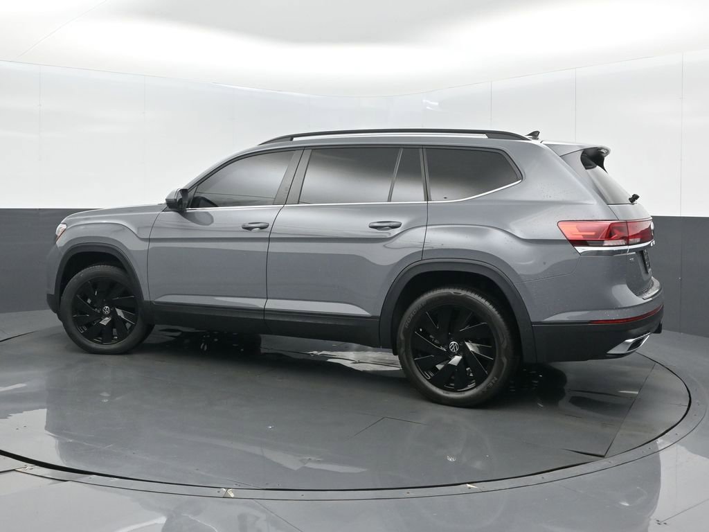 Used 2025 Volkswagen Atlas SE FWD image 5