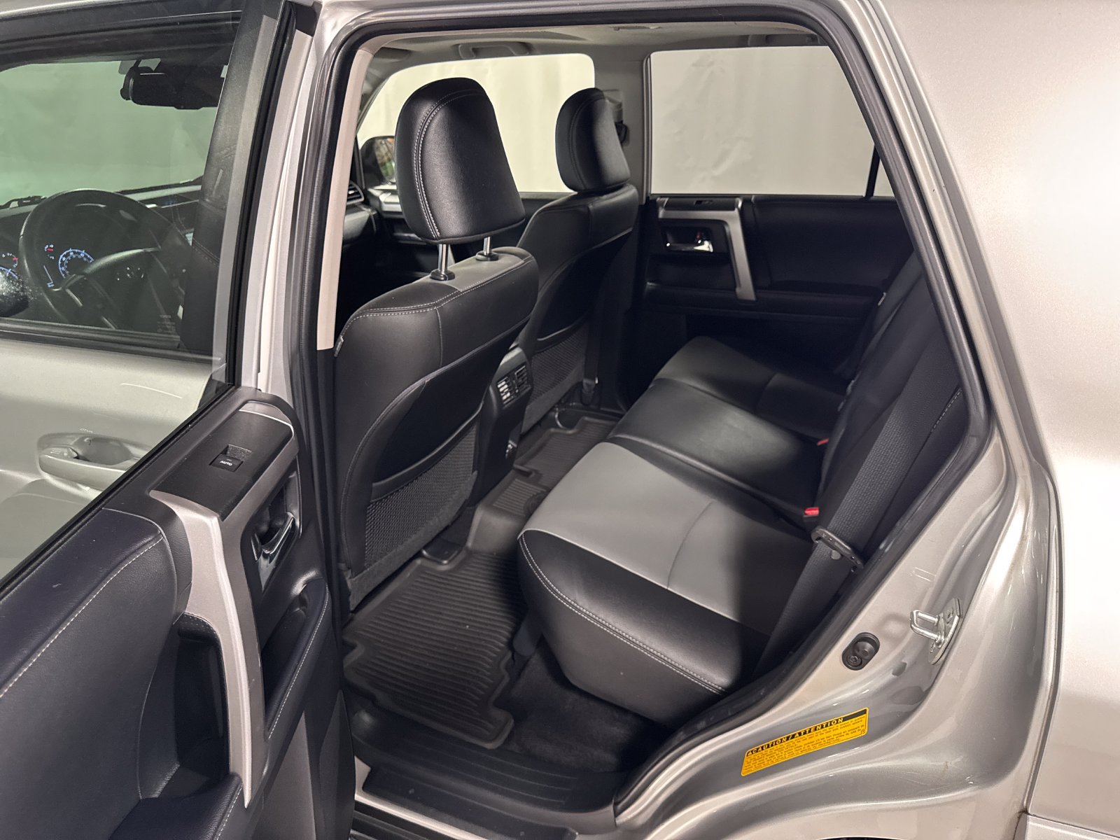 Used 2021 Toyota 4Runner SR5 Premium w/ Moonroof Package AWD/4WD image 5