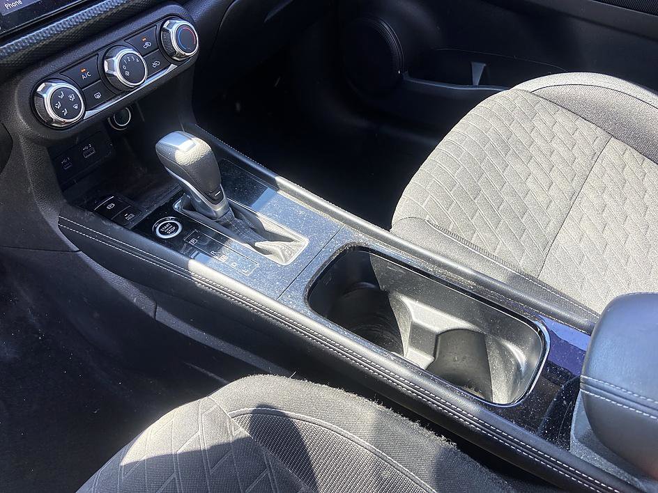 Used 2023 Nissan Kicks SV image 15