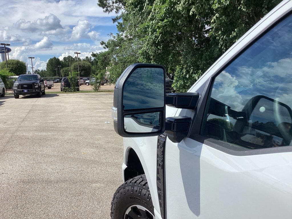 New 2026 Ford F350 Lariat w/ Tremor Off-Road Package AWD/4WD image 29