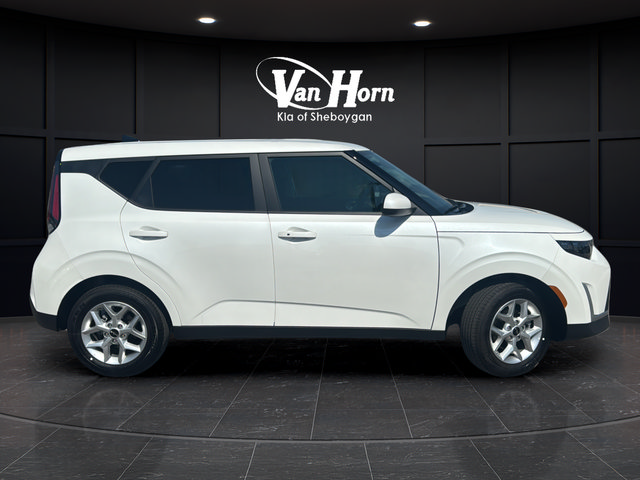 Certified 2025 Kia Soul S FWD image 8