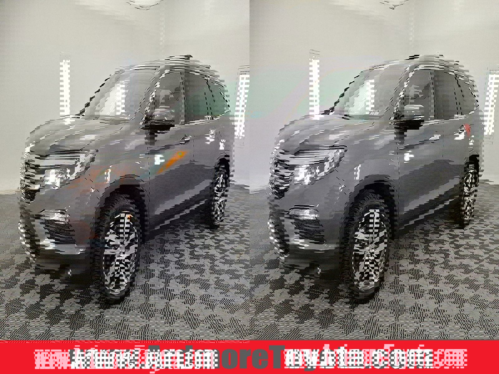 Used 2018 Honda Pilot Touring image 1