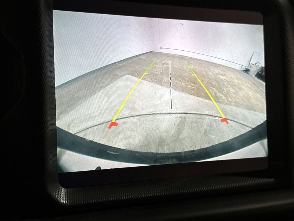 Used 2020 Jeep Wrangler Unlimited Sahara image 18