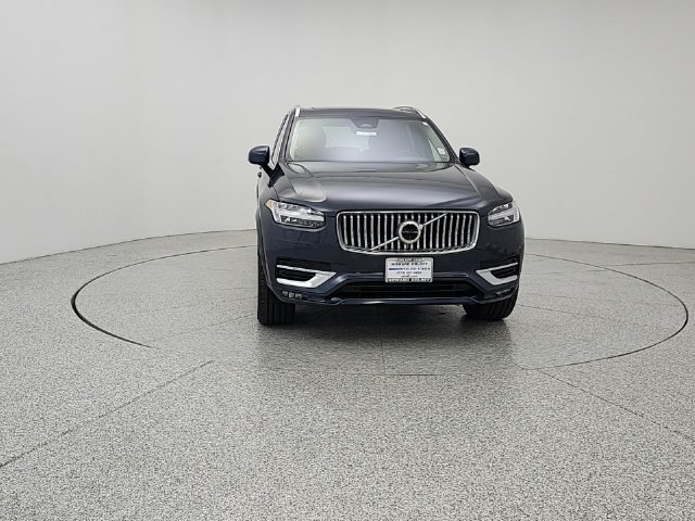 Used 2025 Volvo XC90 B5 Plus w/ Protection Package Premier AWD/4WD image 2