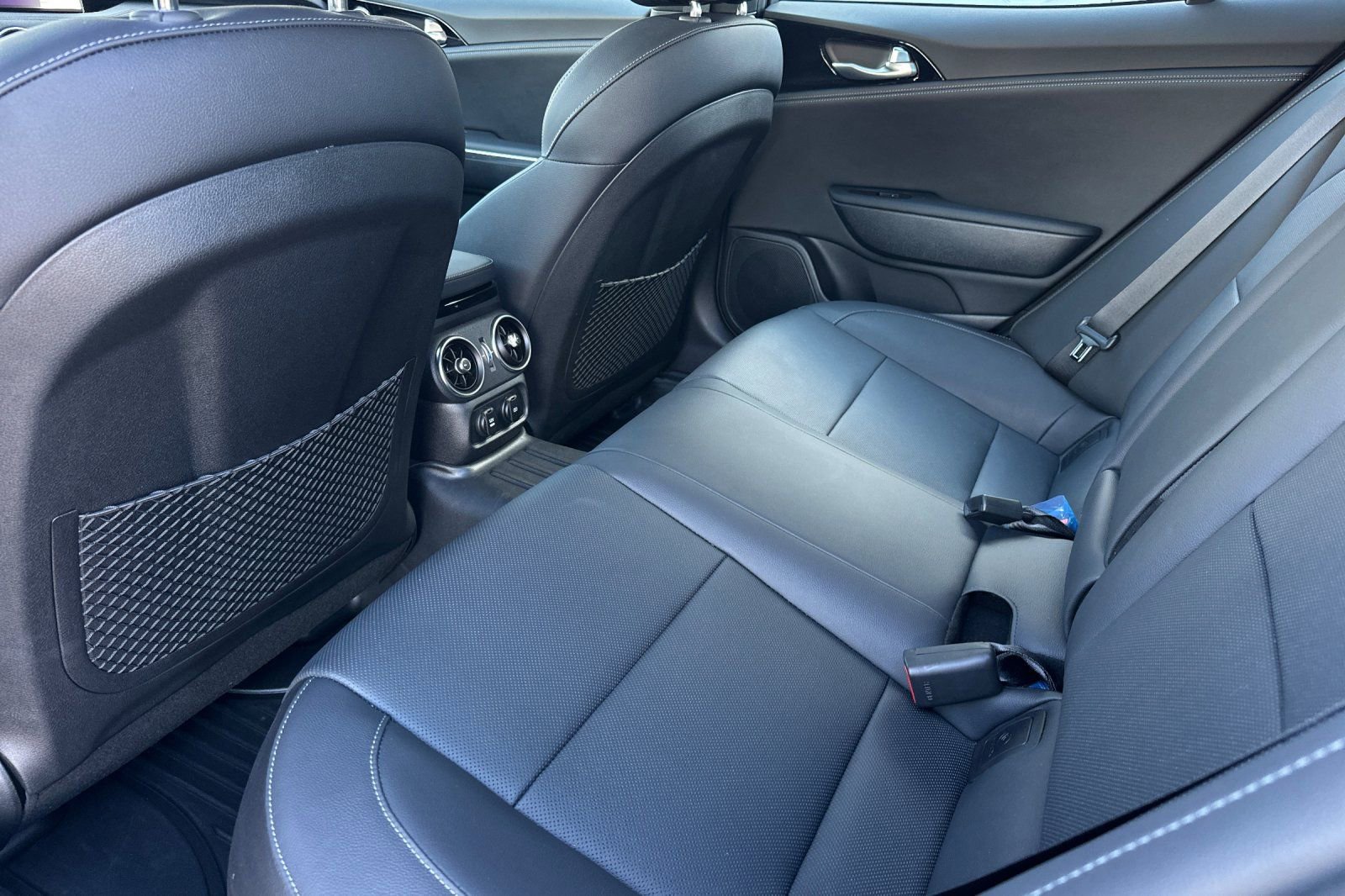 Used 2023 Kia Stinger GT-Line image 12