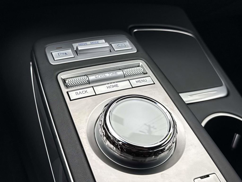 Certified 2024 Genesis GV70 3.5T Sport w/ Sport Advanced Package image 26