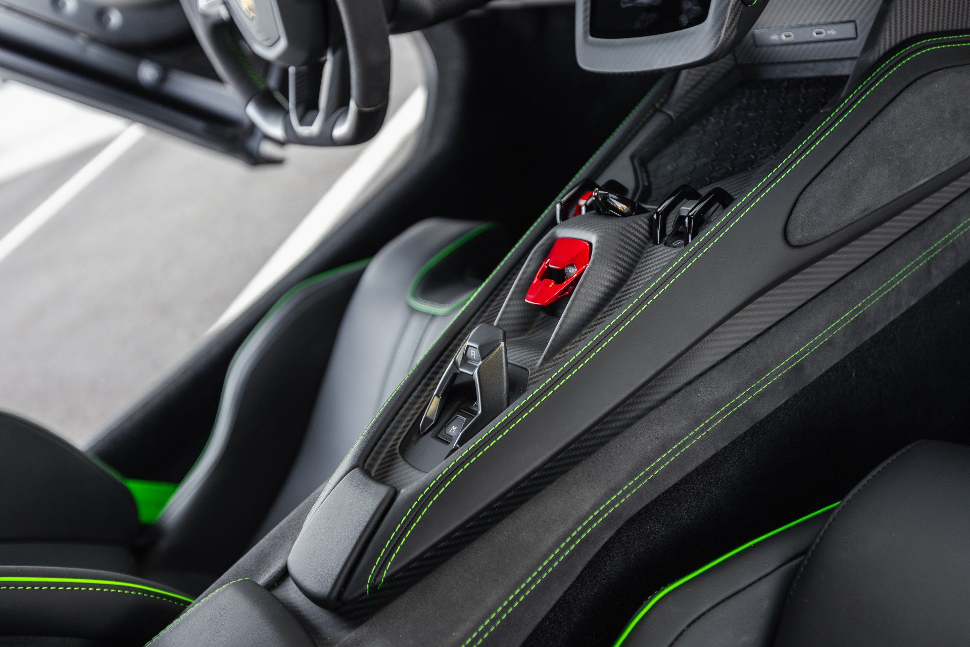 Used 2025 Lamborghini Revuelto AWD/4WD image 59