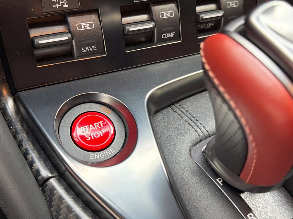 Used 2021 Nissan GT-R Premium AWD/4WD image 46