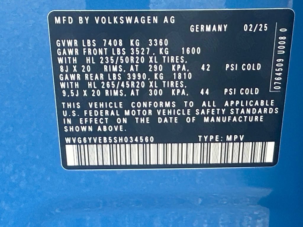 Used 2025 Volkswagen ID. Buzz 1st Edition AWD/4WD image 38