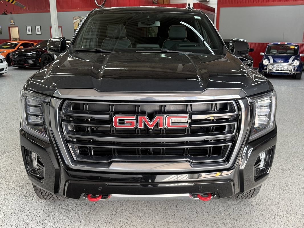 Used 2023 GMC Yukon AT4 w/ Technology Package AWD/4WD image 10