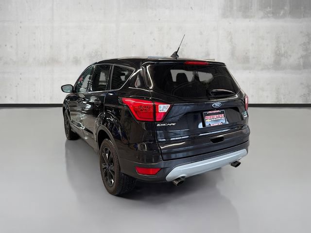 Used 2019 Ford Escape SE image 7