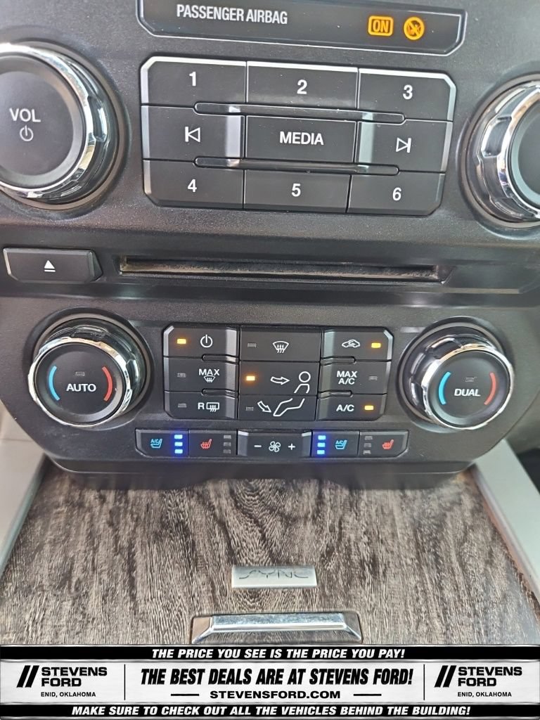 Used 2017 Ford F350 Lariat w/ Lariat Value Package AWD/4WD image 27