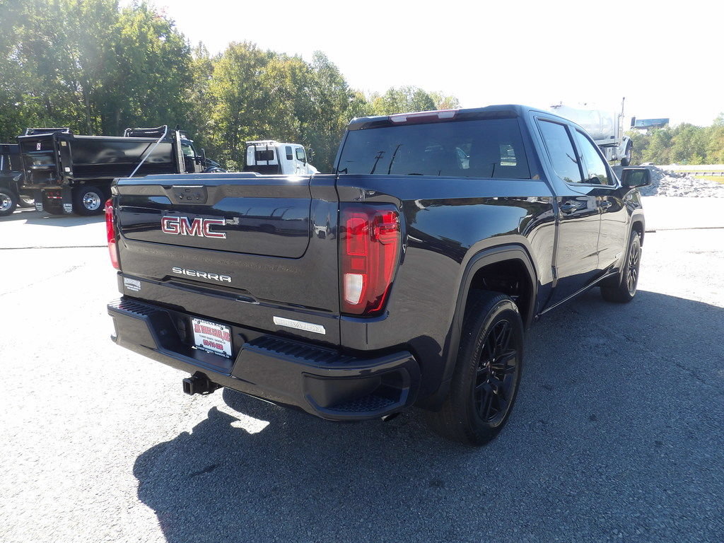 Used 2022 GMC Sierra 1500 Elevation RWD image 7