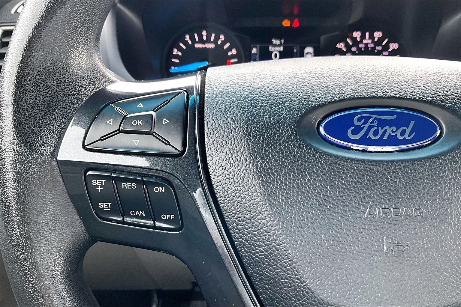 Used 2018 Ford Explorer FWD image 18