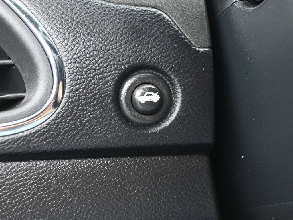 Used 2014 Chrysler 200 Limited image 12