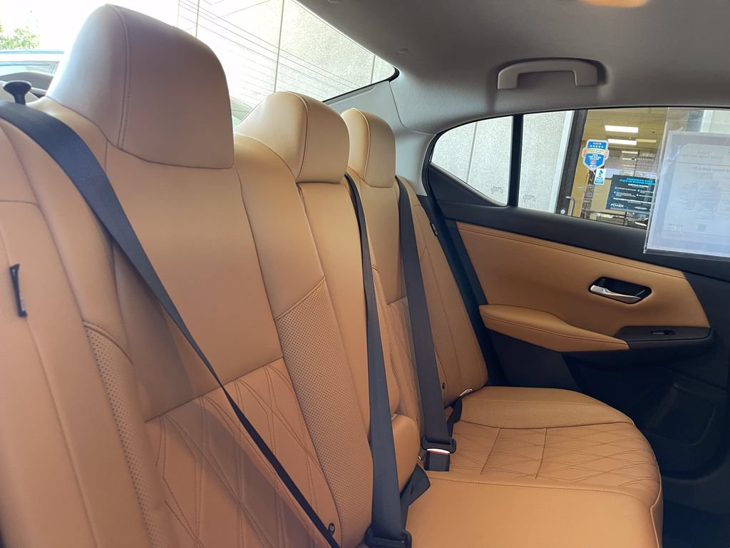 Used 2023 Nissan Sentra SV w/ SV Premium Package FWD image 16