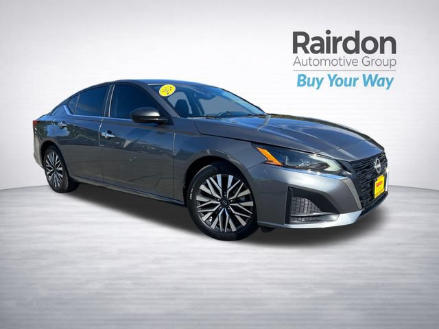 Used 2024 Nissan Altima 2.5 SV