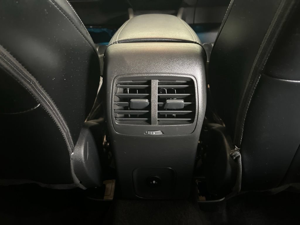 Used 2024 Ford Escape Platinum AWD/4WD image 25