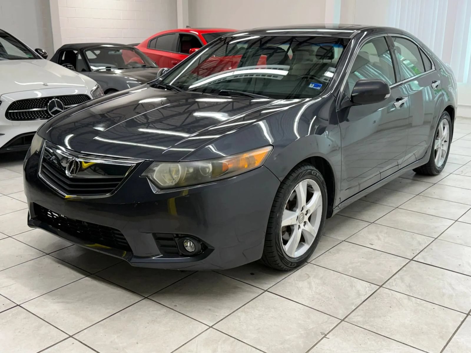 Used 2011 Acura TSX Sedan FWD image 2