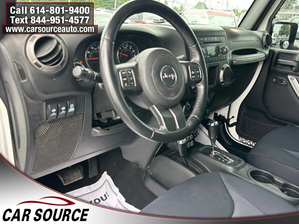 Used 2016 Jeep Wrangler Unlimited Sport w/ Connectivity Group AWD/4WD image 12